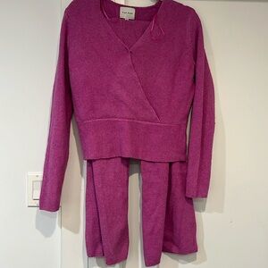 Pink ribbed sweater set - pants and sweater